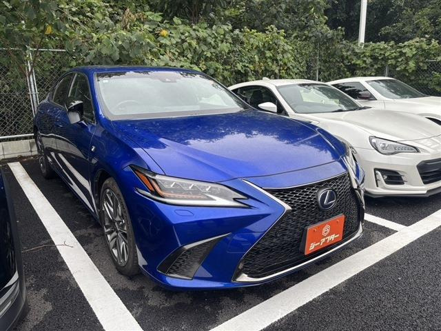 ES 300h Fスポーツ 禁煙車 サンルーフ 純正12.3インチナビ