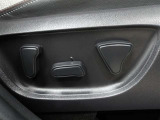 運転席はパワーシートなのでお好みのドライビングポジションに調整可能です♪