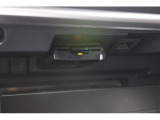 ETCはグローブボックス内に取り付け。車外からは見えないのでセキュリティもばっちり。