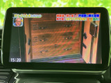 停車中に楽しめるTV機能。休憩時間などに番組を視聴でき、待ち時間を有効活用できます。長距離移動の際の気分転換にも最適です。