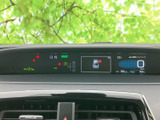 視認性の高いメーター類で、運転に必要な情報を的確に把握できます。走行状況や車両の状態を常に確認できます。