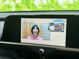 停車中にテレビや映像を楽しめる機能が搭載されています。長距離移動や休憩時に、リラックスした時間をお過ごしいただけます。