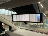 スマートルームミラーです、後方をカメラ画像で映してます
