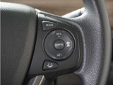 ◆アダプティブクルーズコントロール◆予め設定した車速内でクルマが自動的に加減速。前走車との適切な車間距離を維持しながら追従走行します。【LKAS】車線維持支援システムでステアリング操作を支援。