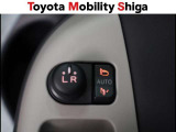 駐車時に便利なスマ-トキ-連動オ-ト格納式ドアミラーを装備しています。施錠すると自動的にドアミラーを格納する便利な機能です!