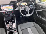 指定工場で車検までご対応可能。6ベイを完備したサービス工場を併設し、快適なAudiライフをサポートします。詳しくは0078-6002-900146中古車スタッフまで