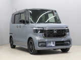 ボディクリーニング後、愛車をピカピカの状態へ保護する『ボディコーティング』をおススメです。 水垢が付きにくくなり、汚れもおとしやすいので、愛車のお手入れが楽になります。 愛車の綺麗を保ちたい方に♪