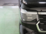 LEDヘッドライトは、点灯の瞬間から光量を発揮し、突然暗くなるトンネルなどでの安定感を高めます。