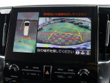お車選びをお楽しみ頂けるよう、在庫車の展示スペースを十分に確保しております。