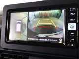 バックガイドモニター搭載で、駐車時もラクラク安心!