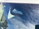 Honda SENSING広い水平画角のフロントワイドビューカメラと前後8つのソナーセンサーで、万が一に備えを。