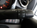 オートライト機能装備です!車外の明るさに応じて、自動的にライトの点灯・消灯をしてくれます♪