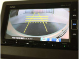 バックモニター搭載で、駐車時もラクラク安心!