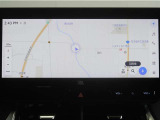日々の移動をスマートにするナビゲーション。複雑な市街地でも迷いにくく、通勤・買い物にも便利です。毎日使うからこそ、嬉しい装備です。