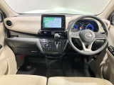 運転席からの視界が左右に広く隅々まではっきりと見渡せます。車の前端も把握しやすく安心して運転できます★