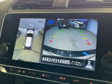 空から見たような映像で駐車ができるアラウンドビューモニター。ひと目でわかるセンサーに前後の衝突被害軽減ブレーキ付き。