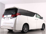 当店では、厳選された車両のみ展示しております。アルファード・ヴェルファイアに特化した専門店ならではの豊富な在庫の中から、お気に入りの一台をお探しください!