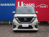 夜間の運転も明るく安心のLEDヘッドライトとフォグランプ装備☆