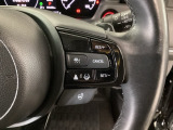 【アダプティブ・クルーズ・コントロール】予め設定した車速内でクルマが自動的に加減速。 前走車との適切な車間距離を維持しながら追従走行し、高速道路でのドライバーの疲労を軽減してくれる嬉しい機能付♪