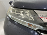 LEDヘッドライトは、点灯の瞬間から最大光量を発揮し、突然暗くなるトンネルなどでの安定感を高めます。