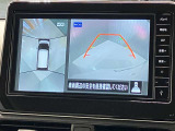 【アラウンドビューモニター】車を上から見下ろしているかのような映像で周囲の状況がひと目で確認、狭い駐車場に駐車するときも安心です♪♪障害物などがあると警告音がなりますので安心して駐車が出来ます★