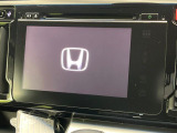 【ディスプレイオーディオ】お持ちのスマホやMP3プレイヤーとの無線接続で音楽再生が可能!コードで繋ぐわずらわしさも無く、手軽にお気に入りの音楽を楽しめます。