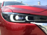 LEDヘッドランプ装備・消費電力が少なく明るいので夜間走行も安心して運転出来ます。