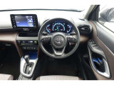 スタイリッシュなインパネ周りです!運転の際、常に目にする部分は、シックにまとめた飽きの来ないデザインが人気です!