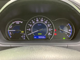 視認性の高いメーターで、運転に必要な情報をしっかり把握できます。スポーティなデザインで、運転するモチベーションも高まります。