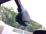 純正オプションで工賃込み107,800円の「前後ドライブレコーダー」装着!。駐車時も安心。前後同時録画に対応した高画質スマートフォン連動モデル。