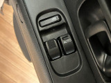 当店でご購入頂いた車両は全車車検整備又は法定12か月点検を行い、エンジンオイル・オイルフィルター・フロントワイパーゴム・バッテリーの交換を行っています、整備費用は本体に含まれてますので安心ですよ♪