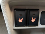 寒い日に嬉しいシートヒーターが運転席・助手席に完備。