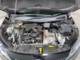 【エンジンルーム】エンジンの調子は良好です!ご納車前にはしっかりとオイル交換・その他油種類の点検補充をさせて頂きます。また、ガリバーでは修復歴のある車は販売いたしません。