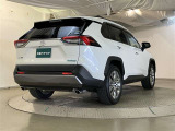 車検や点検・整備も大阪トヨペットにお任せください。お客様の快適なカーライフを長く安心サポートいたします。