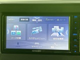 様々な情報を分かりやすく表示するモニター。車両情報や設定変更など、スムーズな操作をサポートします。