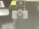 【ドライブレコーダー】ドライブレコーダー装備!走行中はもちろん、あおり運転や事故に遭遇した際、映像で記録し、万一のリスクに備えます。※記録用SDカードはお客様ご自身でご準備いただく必要があります。