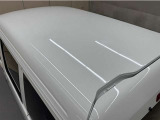 &rdquo;屋根の状態もしっかり確認出来ます。トヨタ中古車「まるごとクリーニング」でピカピカです。&rdquo;