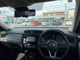 見通しのよいすっきりとした視界で、誰でも運転しやすいです。運転のしやすさは疲れにくさにも繋がりますよ♪