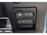さらにSport 220-IIより採用されたスポーツエキゾーストが迫力のサウンドを響かせ、全速度域でドライビングの歓びを満喫させてくれます。