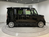 弊社は、車両販売価格に、整備代金が含まれております。納車時までにホンダの整備士がしっかりと点検整備をさせていただいておりますので、安心してお買い求めしていただけます。