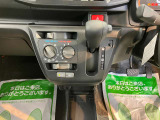ご納車前に納車点検(法定12ヶ月点検相当)を実施し、基本性能に関わる機能や状態を徹底的に点検します。