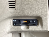 ETC車載器が付いてます。ETCが使用可能な道路通行料はキャッシュレスでスマートに走行できます。