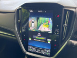 【マルチテレインモニター】車のフロントやサイドのカメラ画像を同時にモニター表示することで、悪路や狭い道を走行時でも周囲の状況確認ができ安心!本格SUVにうれしい装備です♪