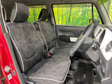運転席シート廻りは使用感も少なく、良好な状態となっています。丁寧に使われていたことがよくわかりますね。