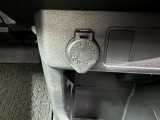シガーソケット用の充電器が使用可能です!