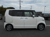 新車ディーラーの中古車コーナーです。保証・整備料金は車両価格に含まれております。諸費用まで入った支払総額は魅力的な価格になっていると思います。