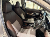 運転する人の体をしっかり支えるシート!使い勝手のいいパワーシート♪