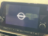 【メーカー純正9型ナビ】インテリアに溶け込むスタイリッシュな「専用設計」メーカーナビを装備♪視認性や操作性など基本性能にも優れ、より上質なカーライフをお楽しみいただけます。