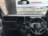 安心して運転して頂ける視界の広さと快適空間です。