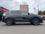 4WD/純正フルセグナビ/シートヒーター/バックカメラ/フルフラットシート/スマートキー/エマージェンシーブレーキ/冬タイヤ/夏タイヤ/オートライト/ETC/純正ホイール/スペアキー/取扱説明書